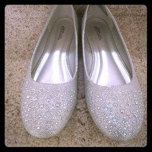 Hot Cakes silver flats
